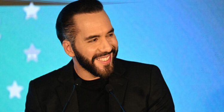Bukele mantiene respaldo con 72.5 % de confianza y esperanza, según sondeo